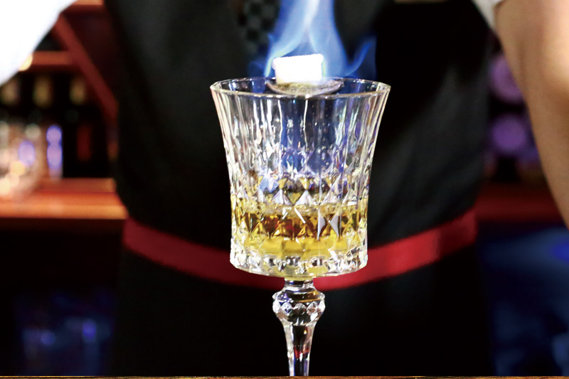 燃烧苦艾酒